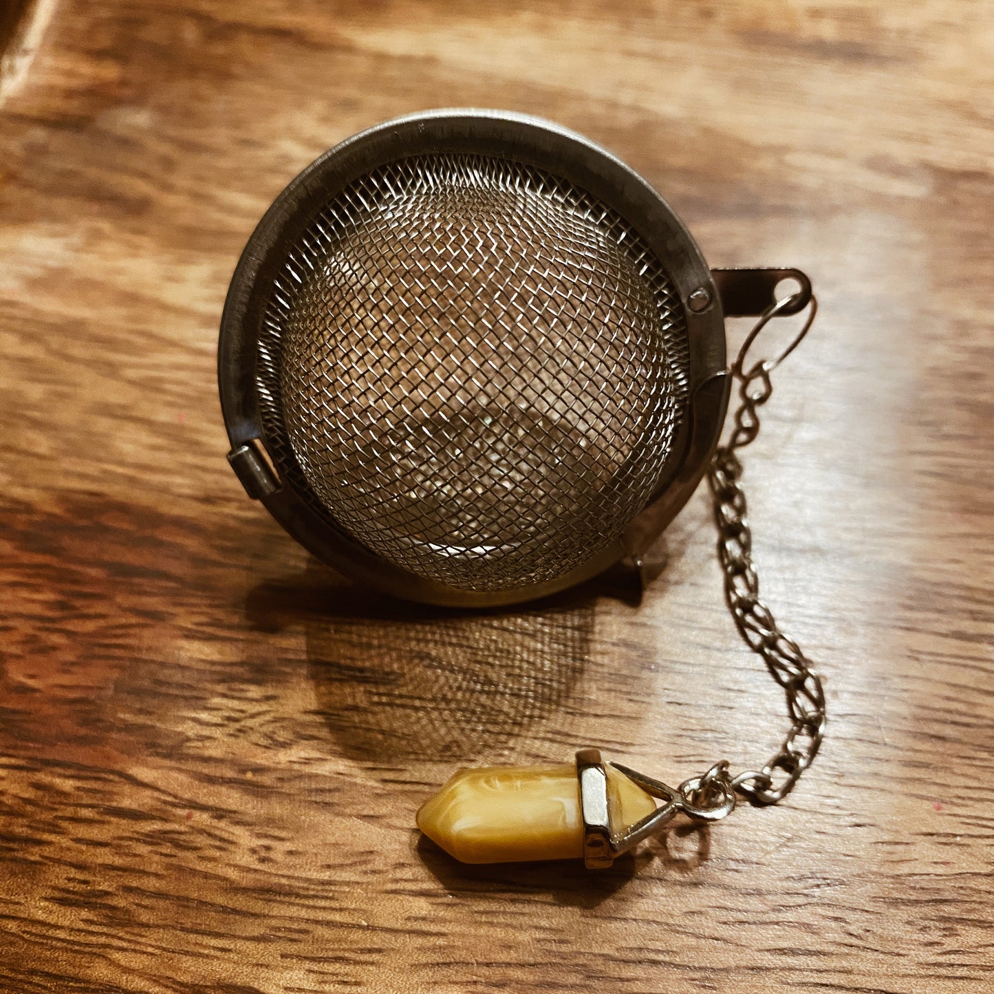 Loose Leaf Tea Steeper - PENDANT (YELLOW/GOLD)